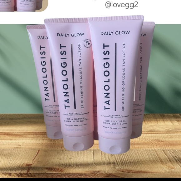 Lot of 5 Daily Glow -  Brightening  Gradual Tanning Lotion - Picture 1 of 3